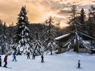Nacht-Skifahren Trentino Italien
