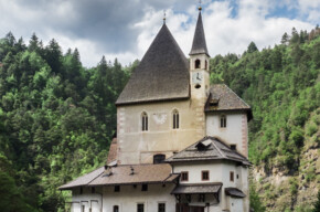  Santuario di San Romedio 