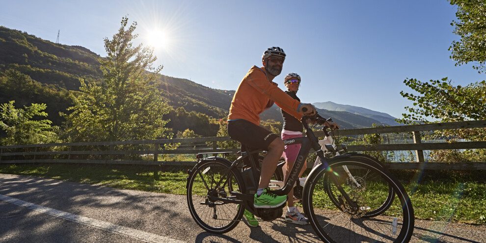 Веломаршрут вдоль озера