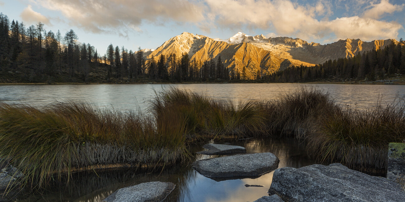 Laghi di S. Giuliano e Garzonè  #3 | © APT Campiglio - Lago San Giuliano - ph. l. Gaudenzio