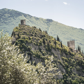 Blick auf die Burg von Arco | © Garda Trentino 