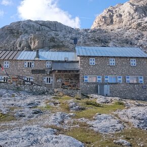 Rifugio Volpi al Mulaz, 2.560m | © Norbert Kofler