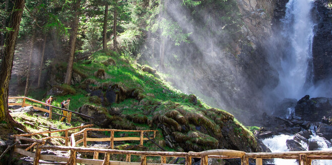 Saènt Waterfalls in Val di Rabbi | © APT Valli di Sole, Peio e Rabbi