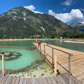 Ein Sprung ins natürliche Nass