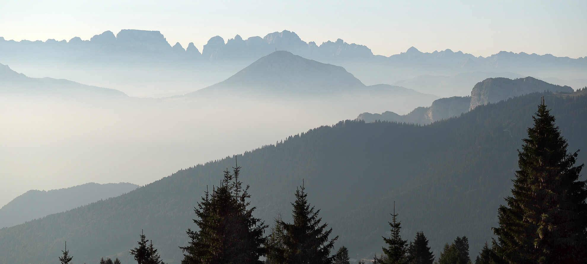 Zwischen Gipfeln und Wiesen