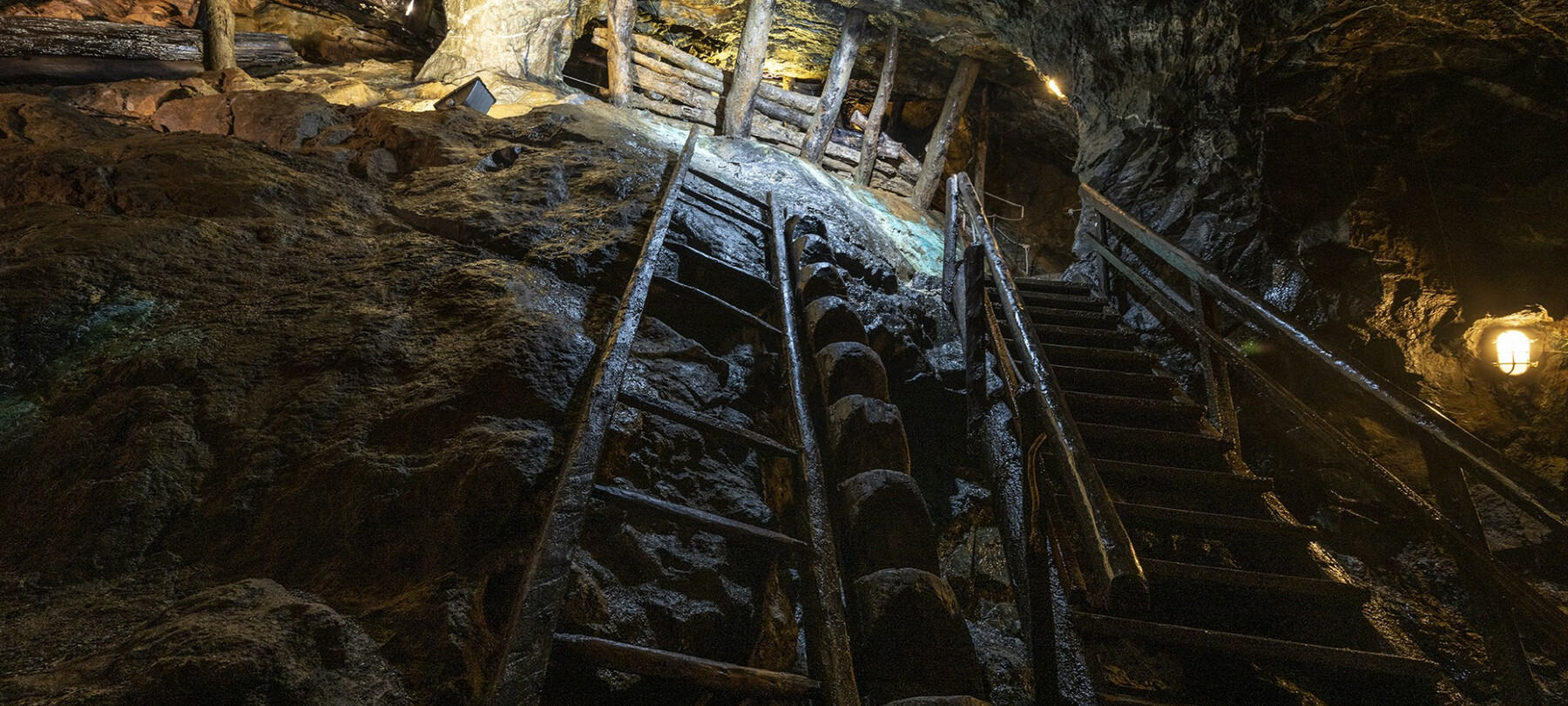 Das Valle dei Mòcheni Tal: Zwischen Bauernhöfen, Bergwerken und alpinen Traditionen 