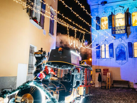  Christmas in the baroque palaces 