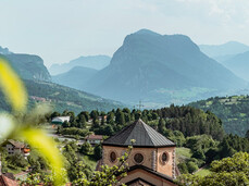 A visit to the village of San Lorenzo in Banale with the Greeters