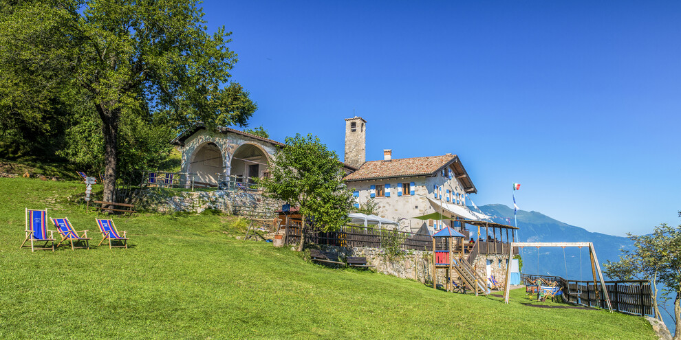 Procházka k horské chatě Rifugio San Pietro
