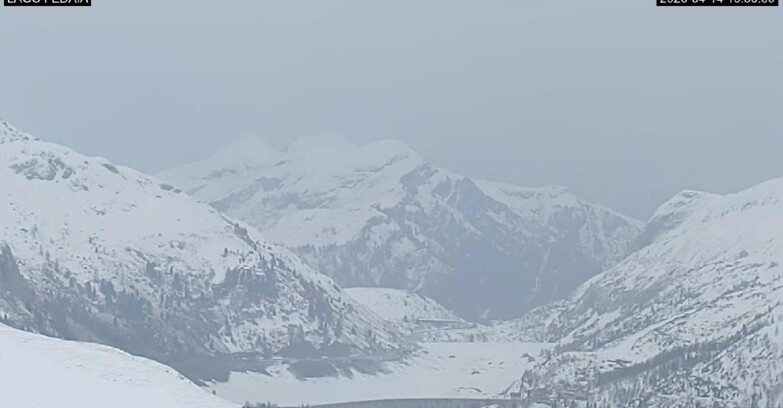 Webcam Canazei-Belvedere  - Lago e Passo Fedaia