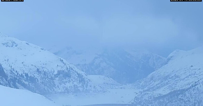 Webcam Canazei-Belvedere  - Lago e Passo Fedaia