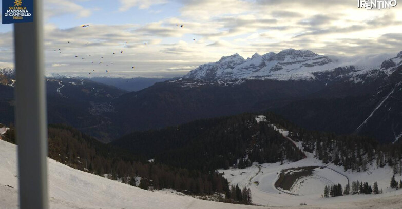 Webcam Pinzolo - Rifugio Doss del Sabion - 2100m