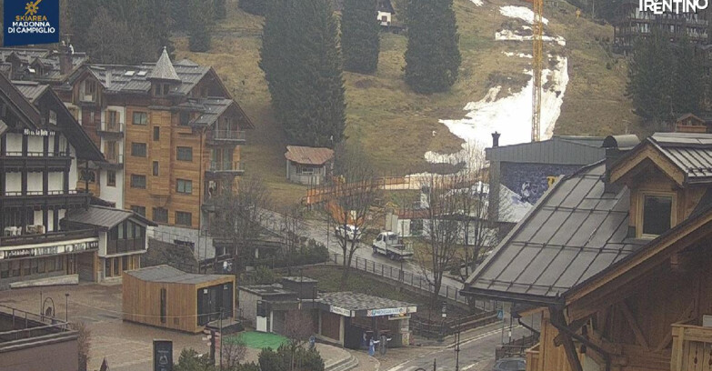 Webcam Madonna di Campiglio (Skiarea Campiglio Dolomiti di Brenta - Val di Sole Val Rendena) - Madonna di Campiglio