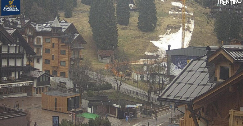 Webcam Madonna di Campiglio (Skiarea Campiglio Dolomiti di Brenta - Val di Sole Val Rendena) - Madonna di Campiglio