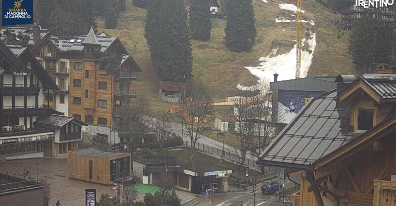 Webcam Madonna di Campiglio (Skiarea Campiglio Dolomiti di Brenta - Val di Sole Val Rendena) - Madonna di Campiglio