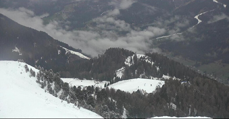 Webcam Pozza di Fassa-Aloch-Buffaure  - Sasso Lungo e Sasso Piatto visti da Buffaure