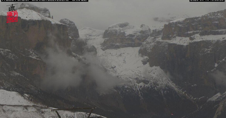 Webcam Campitello-Mazzin-Col Rodella  - Canazei - Belvedere - Skiarea Belvedere