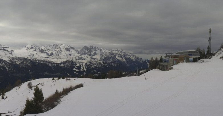 Webcam Skiarea Campiglio Dolomiti di Brenta Val di Sole Val Rendena - Seggiovia Malghette 
