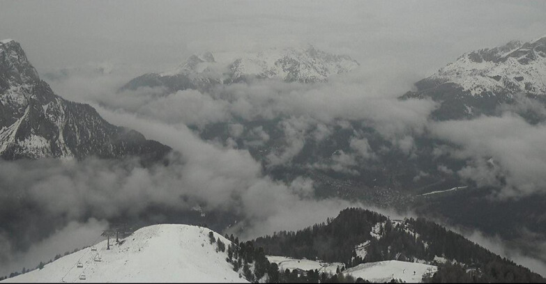 Webcam Pozza di Fassa-Aloch-Buffaure  - Cabinovia Buffaure - Stazione a Monte