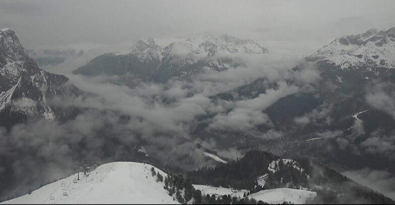 Webcam Pozza di Fassa-Aloch-Buffaure  - Cabinovia Buffaure - Stazione a Monte