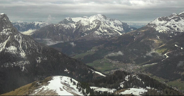 Webcam Pozza di Fassa-Aloch-Buffaure  - Cabinovia Buffaure - Stazione a Monte