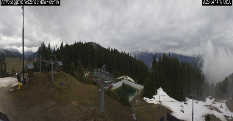 Webcam Ski Area Lavarone  - Chair lift Laghetto 