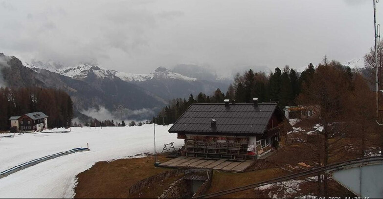 Webcam Vigo di Fassa-Pera-Ciampedie - Vigo - verso Sassolungo e Pordoi
