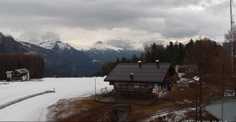 Webcam Vigo di Fassa-Pera-Ciampedie - Vigo - verso Sassolungo e Pordoi