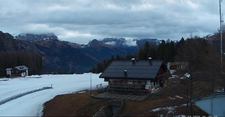 Webcam Vigo di Fassa-Pera-Ciampedìe - Vigo - verso Sassolungo e Pordoi