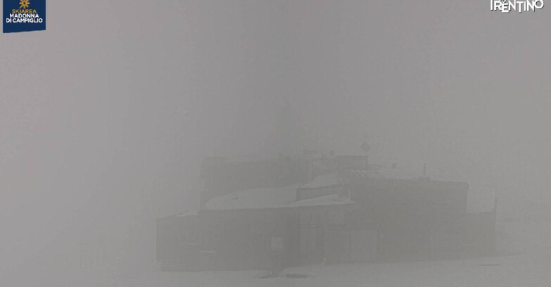 Webcam Madonna di Campiglio (Skiarea Campiglio Dolomiti di Brenta - Val di Sole Val Rendena) - Chalet Spinale