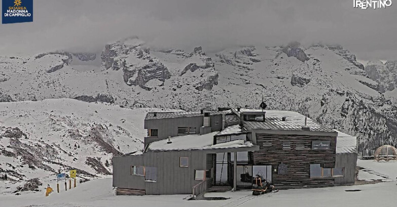 Webcam Madonna di Campiglio (Skiarea Campiglio Dolomiti di Brenta - Val di Sole Val Rendena) - Chalet Spinale