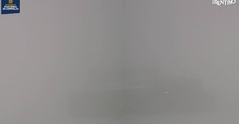 Webcam Madonna di Campiglio (Skiarea Campiglio Dolomiti di Brenta - Val di Sole Val Rendena) - Chalet Spinale