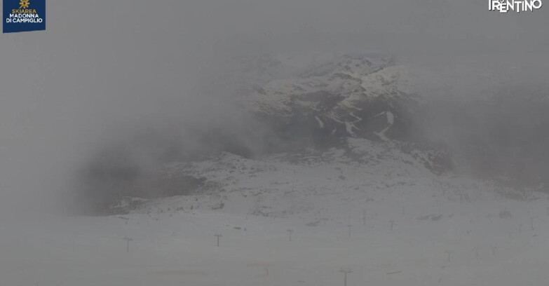 Webcam Madonna di Campiglio (Skiarea Campiglio Dolomiti di Brenta - Val di Sole Val Rendena) - Grostè Area